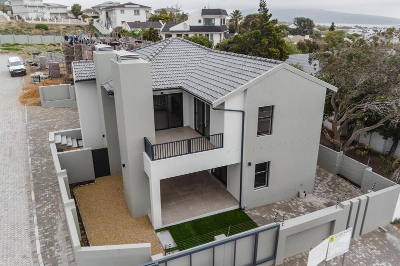 3 Bedroom Property for Sale in Country Club Western Cape